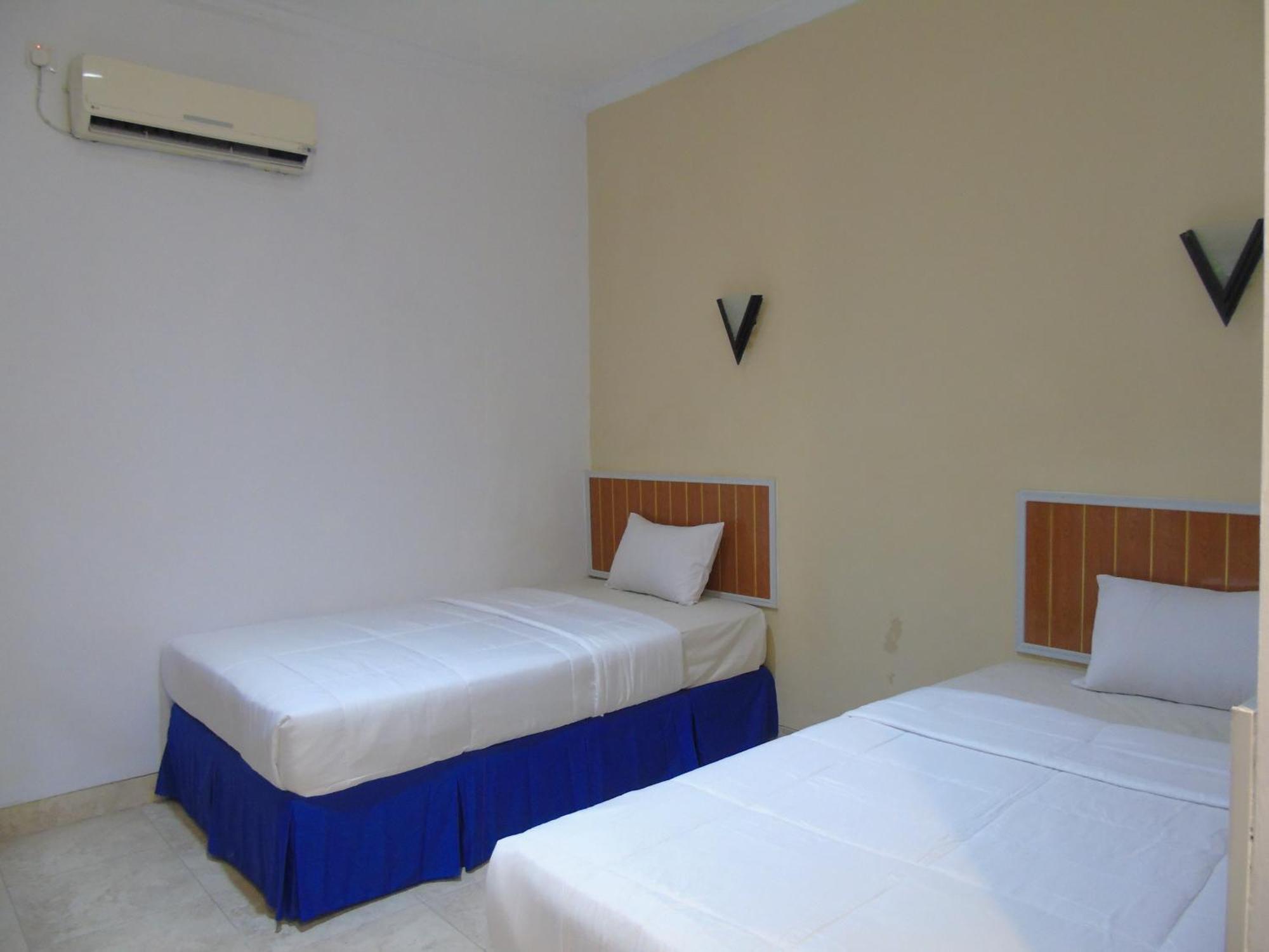 Hotel Permata Zamrud Cirebon Oda fotoğraf
